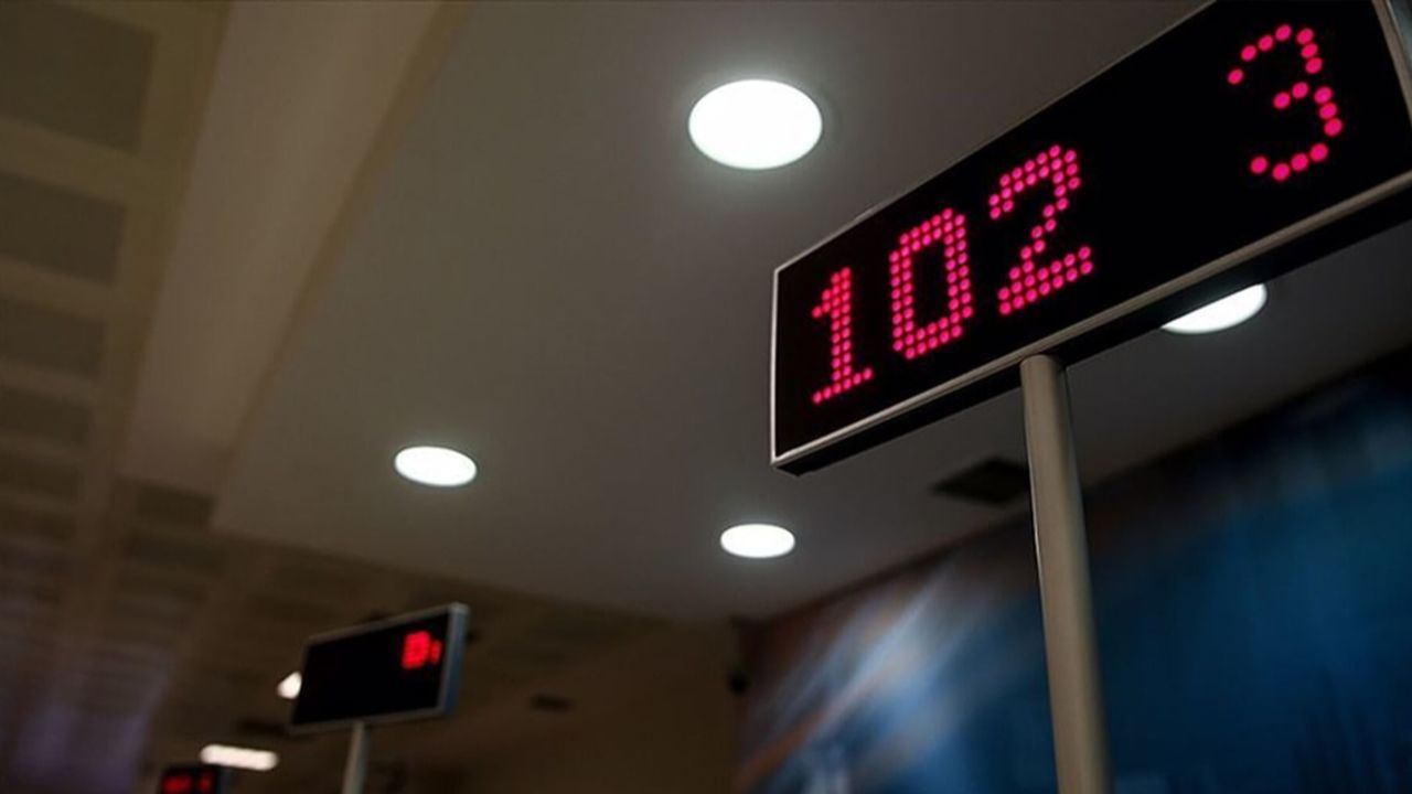 Şubelerini kapatıyor! Dünyanın en değerli bankasından "Türkiye" kararı