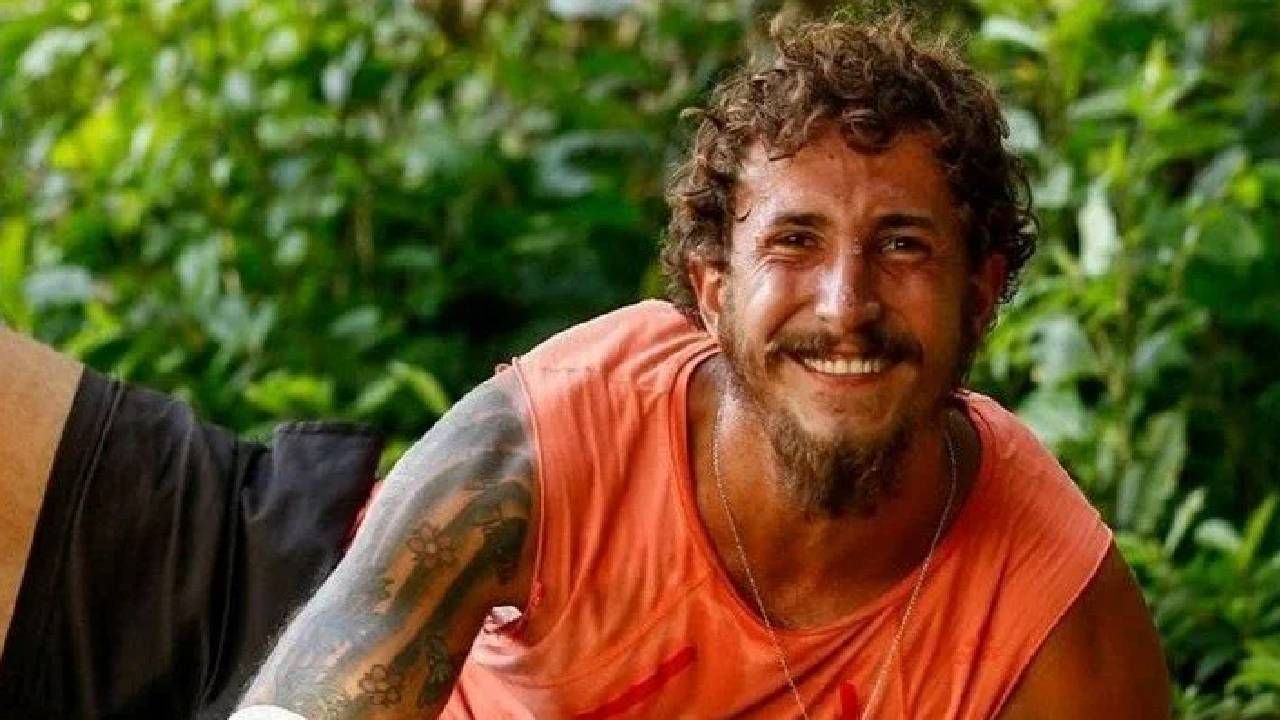 Survivor Berkan Karabulut evleniyor! İşte kına gecesinden kareler...