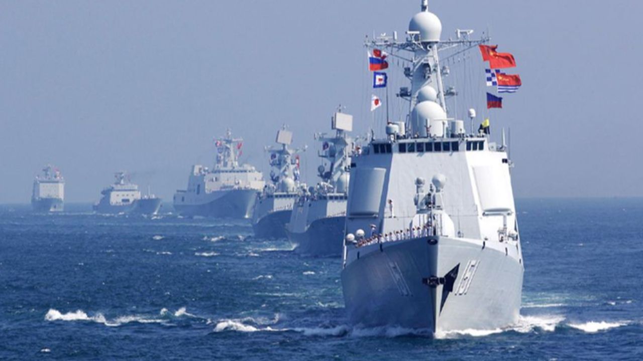 6 yıl sonra ilk kez! Çin, ABD gemisini kovaladı: Korku dolu anlar kaydedildi