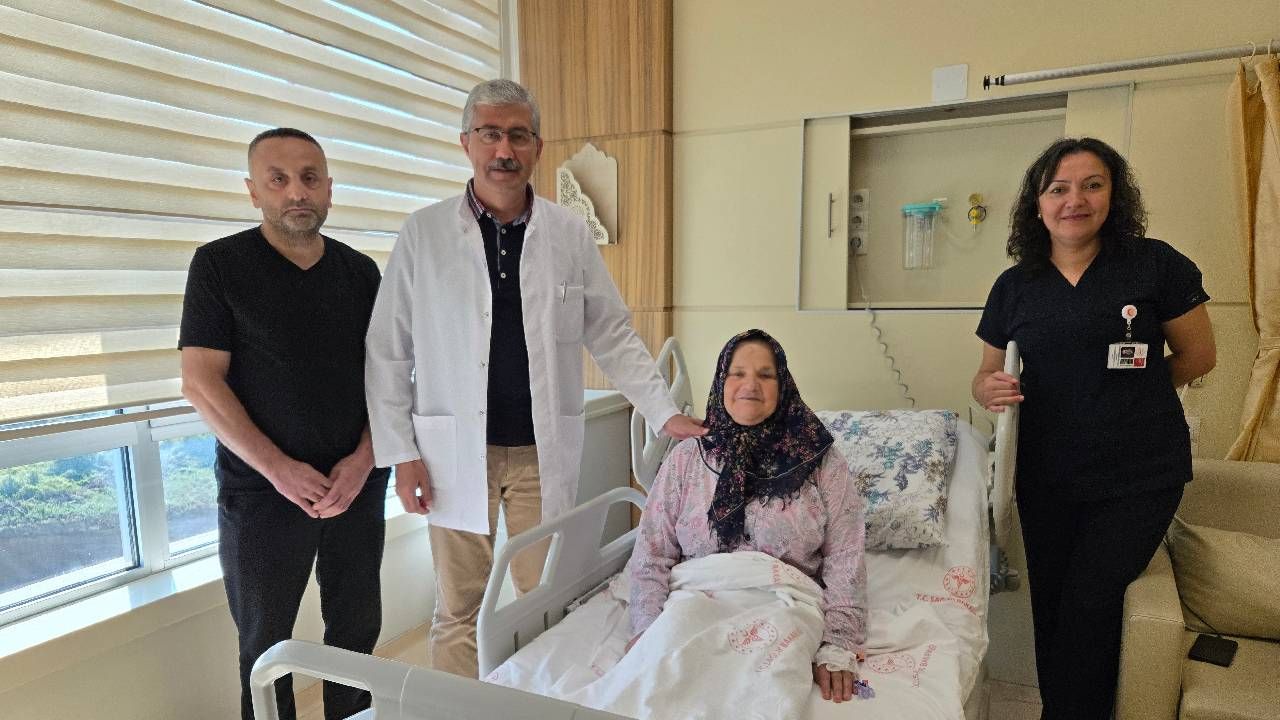 Hastaneye boyun ağrısıyla gitti! Olay çok farklı çıktı: Apar topar ameliyata alındı