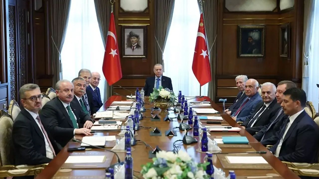 Külliye'de kritik Yüksek İstişare Kurulu toplantısı! Masadaki en önemli konu aile