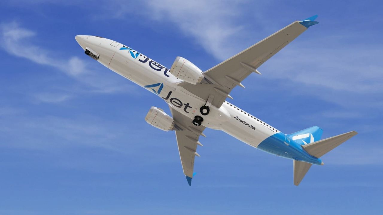Pegasus'un ardından AJet de yasakladı! Yolculuk yapacaklar dikkat