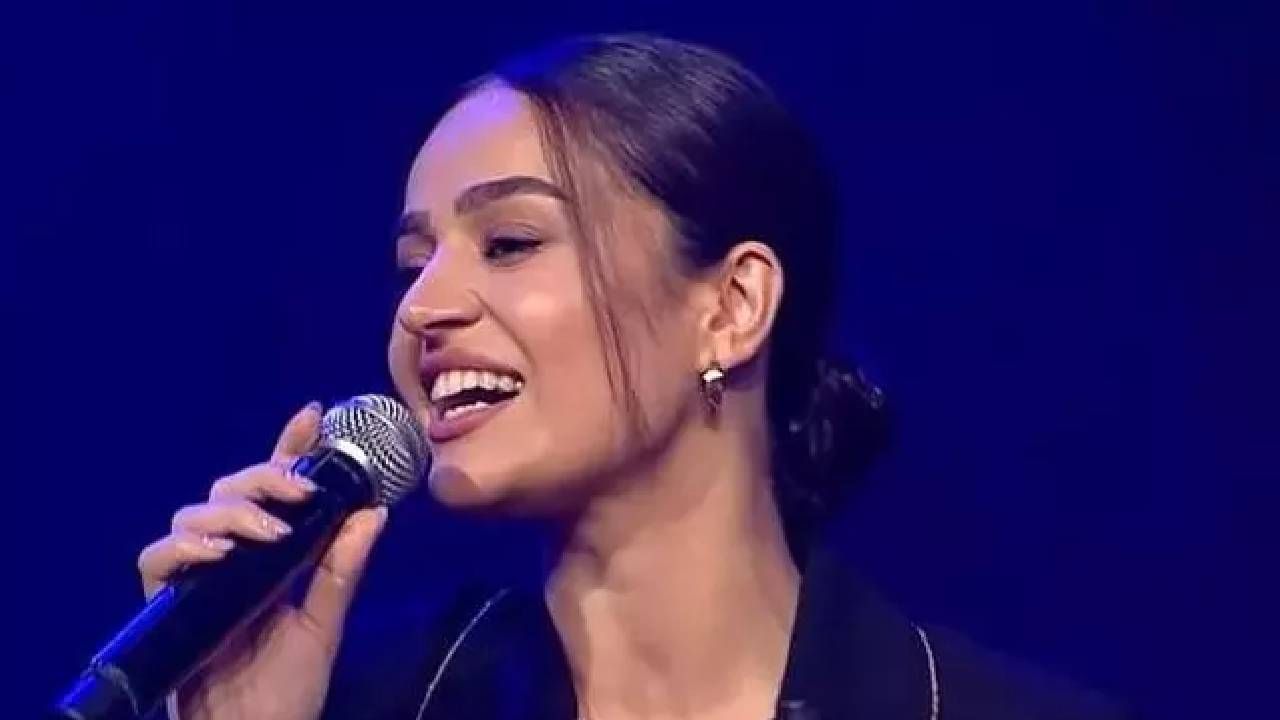 Şarkıcı Elif Buse Doğan’dan olay itiraf! Yaşadığı tacizi anlattı: "Zor şeyler yaşadım"