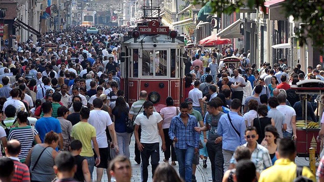 TÜİK bu veriyi ilk defa açıkladı! İşte Türkiye'nin nüfusu