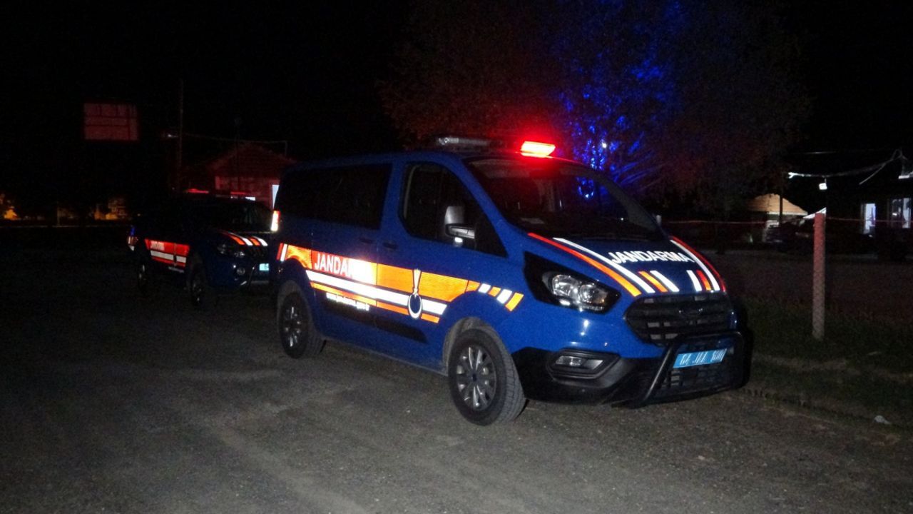 Çankırı'da zabıtaya bıçaklı saldırı! Aldığı darbeyle yaralandı