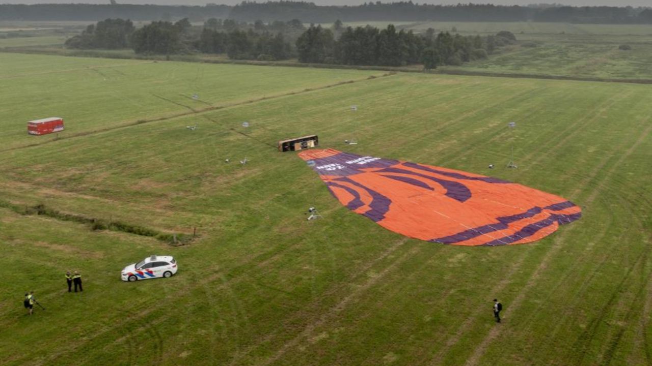 Hollanda'da sıcak hava balonu çakıldı! Ölü ve yaralılar var
