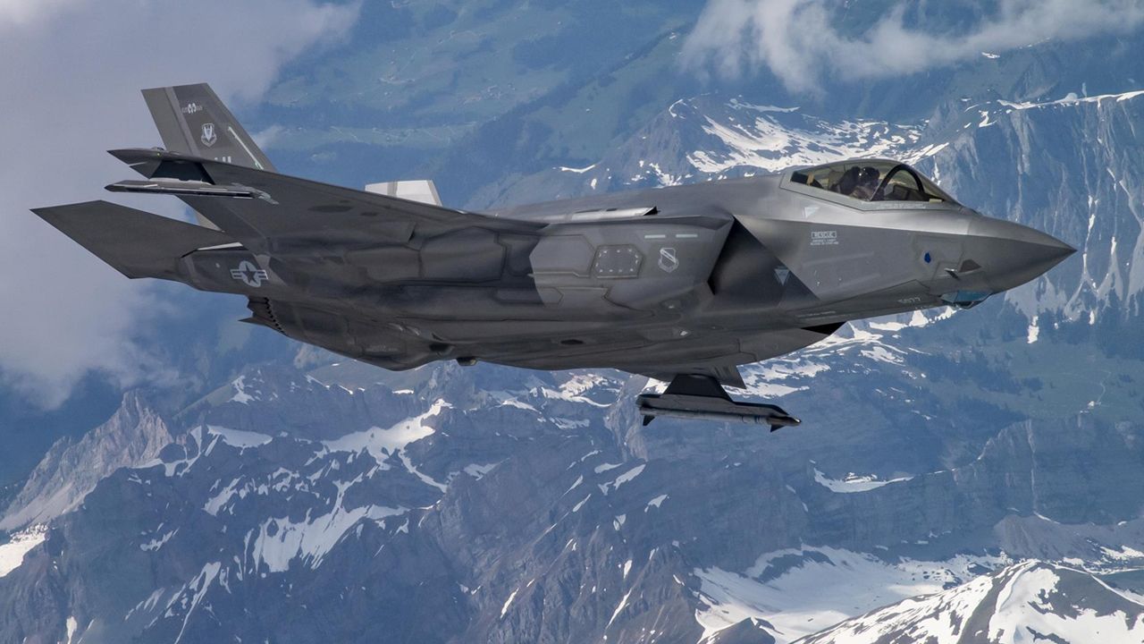 İsviçre ile ABD arasında F-35 krizi çıktı! Kendilerine yeni uçak arayışına giriştiler