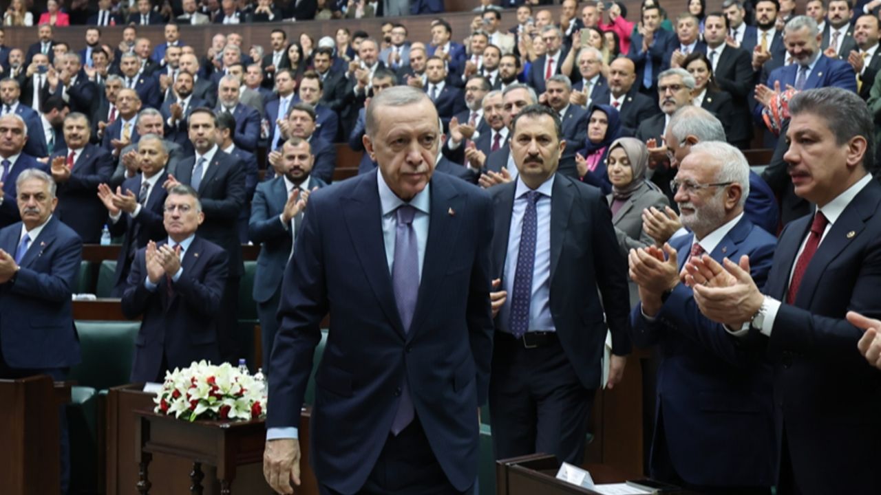 Rozetlerini Cumhurbaşkanı Erdoğan takacak! İşte AK Parti
