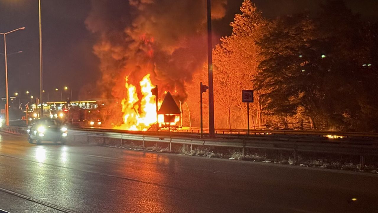 Samsun'da faciaya ramak kala! Freni patlayan tır, etrafa alevler saça saça kilometrelerce yol gitti!