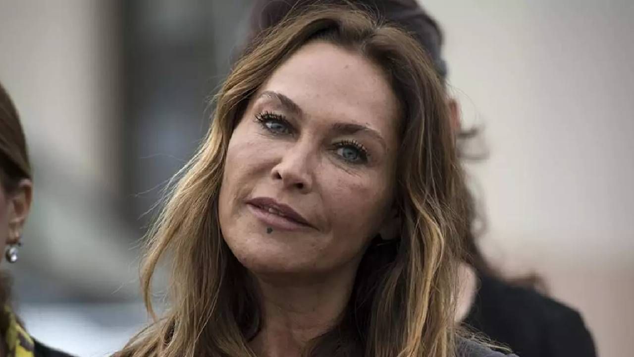 Boğaz manzaralı evinden sonra yazlığı da olay oldu! Bir bakan bir daha baktı