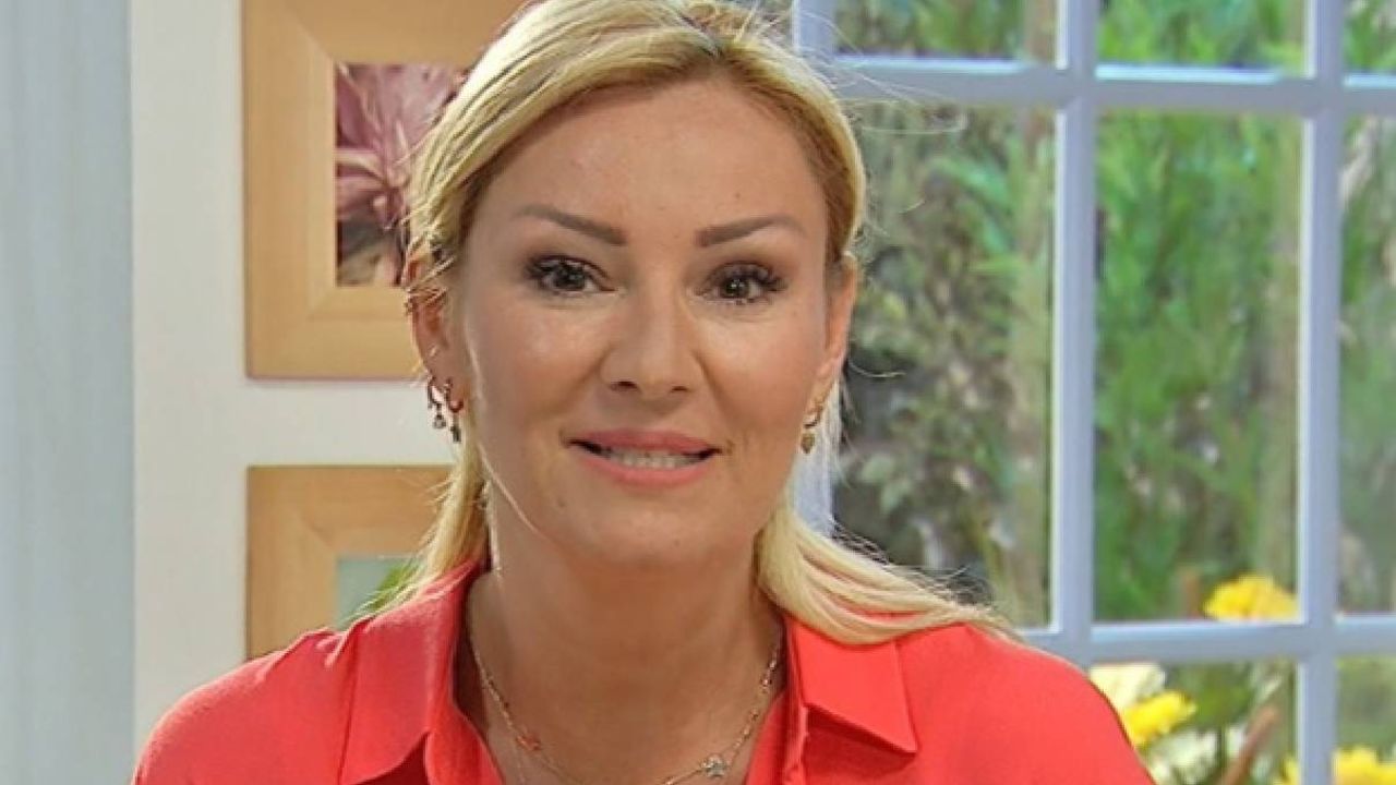 Oyuncu Pınar Altuğ hakkında korkutan iddia! Trafik kazası mı geçirdi? Açıklama geldi