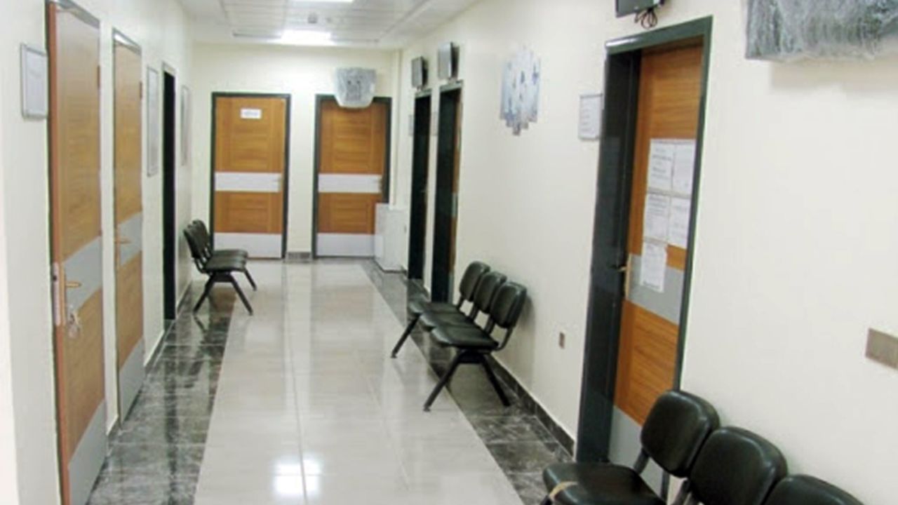 Sağlık ocakları ve hastaneler bugün açık mı? Grev kararı sonrası gündeme geldi