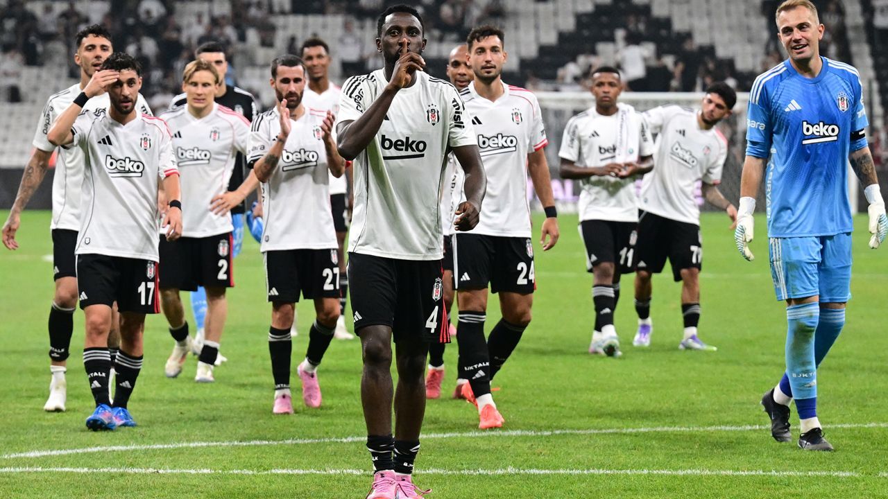 Beşiktaş'ın UEFA kadrosu belli oldu: 2 futbolcu listede yok