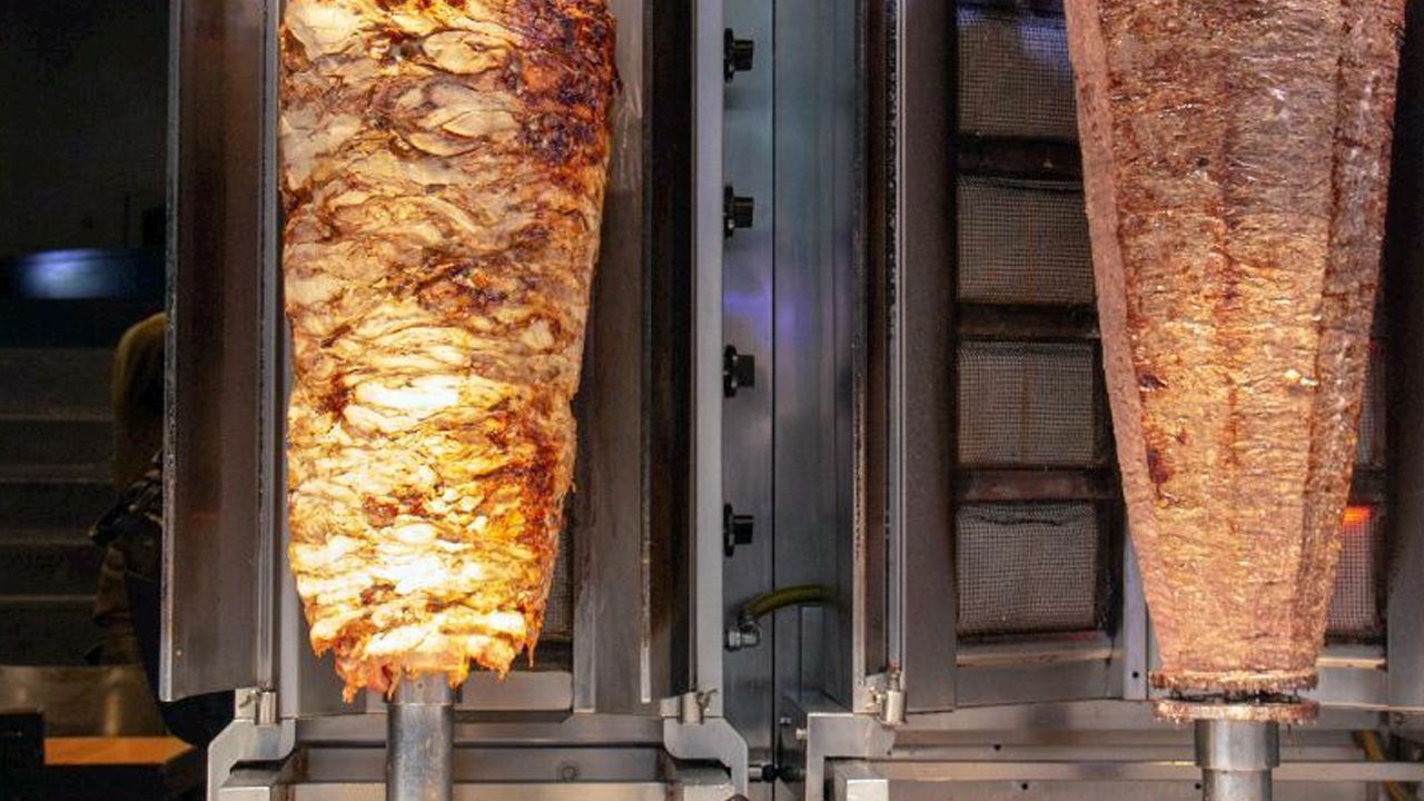 FETÖ'ye para aktarıyordu, TSMF el koydu! Ünlü dönerci büyümeye devam ediyor, hedef 400 şube