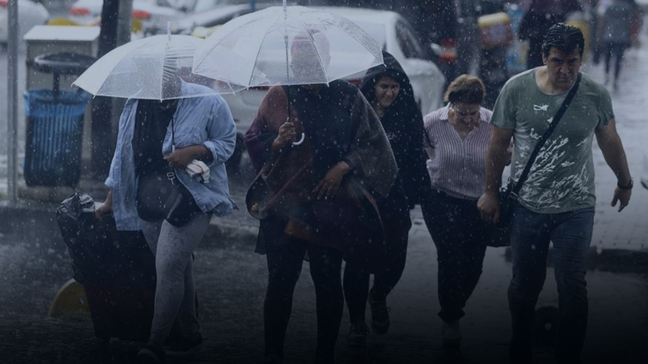 Meteoroloji'den sağanak yağış uyarısı! İstanbul için saat verdi