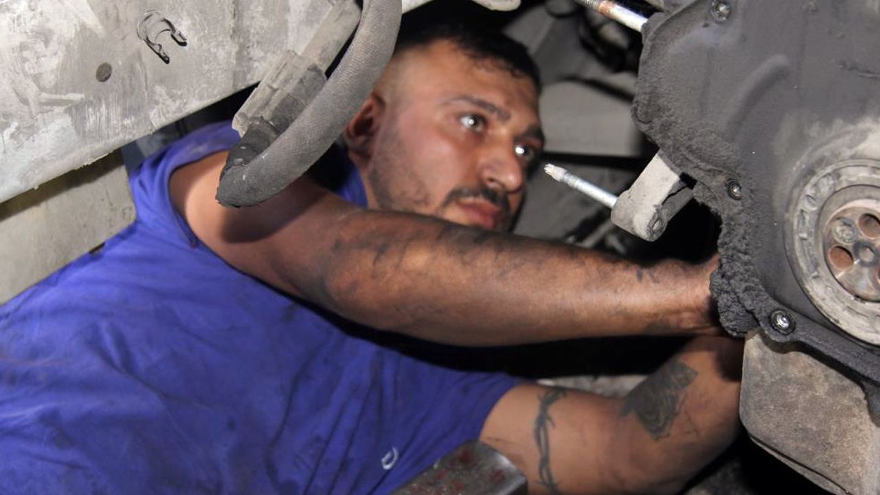 50 bin TL maaşla çalışacak eleman bulamıyorlar: "Çok kirli, yağlı ve ağır iş" diyorlar