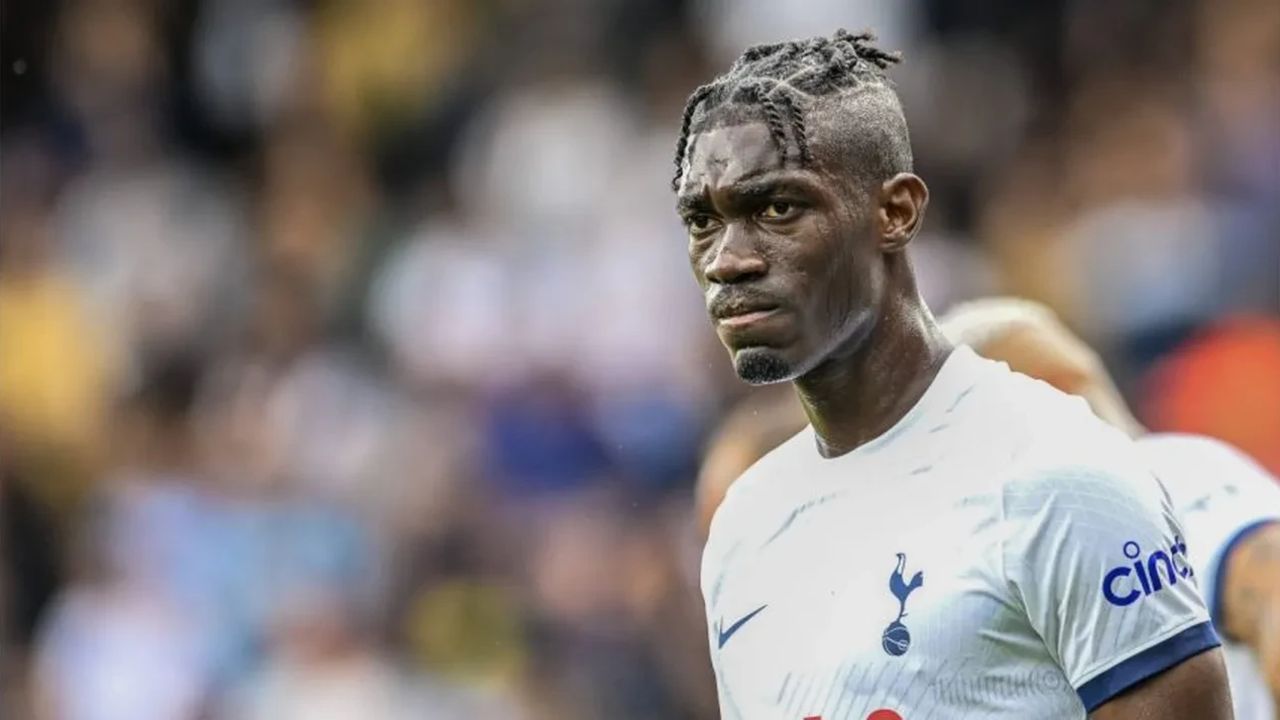 Galatasaray, adı Fenerbahçe ile anılan Yves Bissouma için masada! Aslan atakta