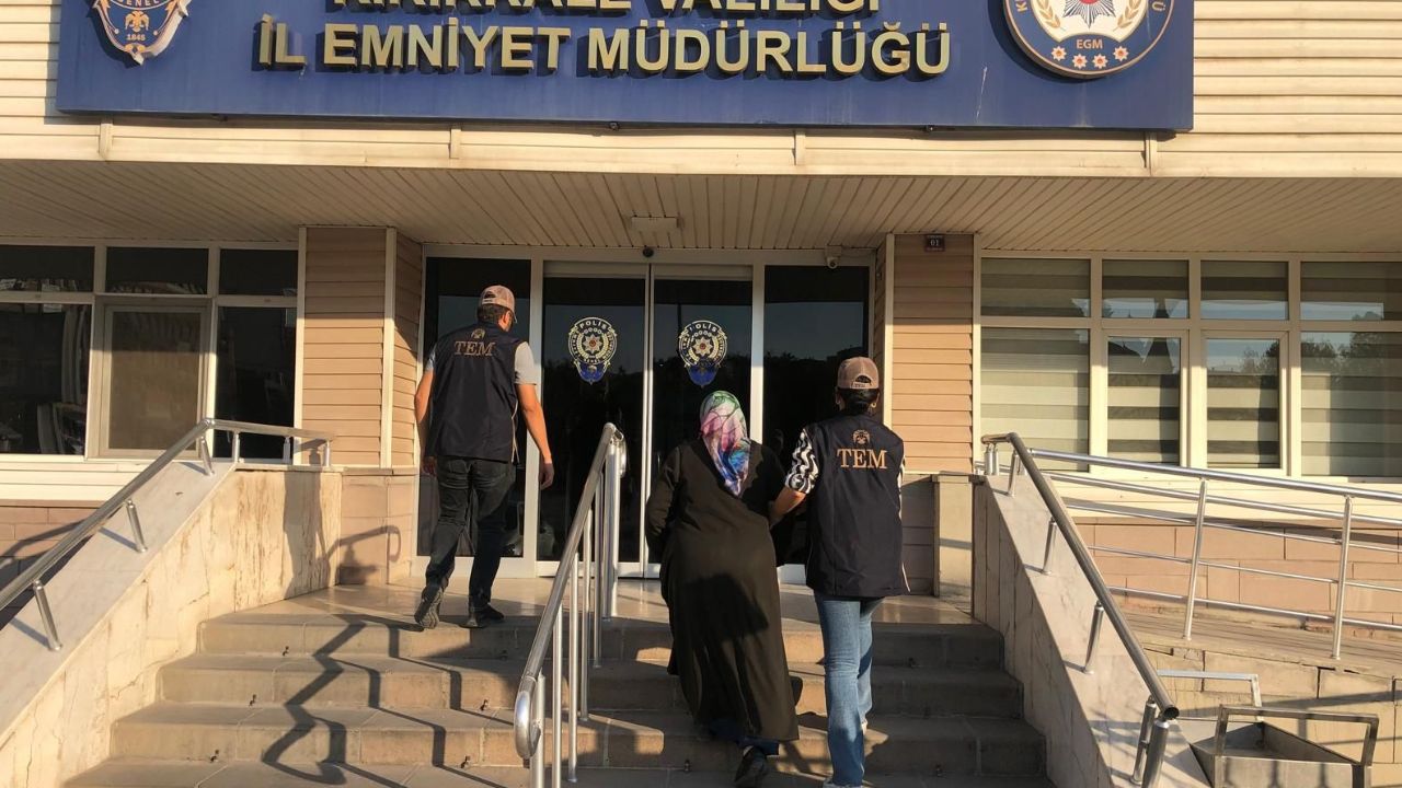 FETÖ'den aranan cezaevi firarisi kıskıvrak yakalandı