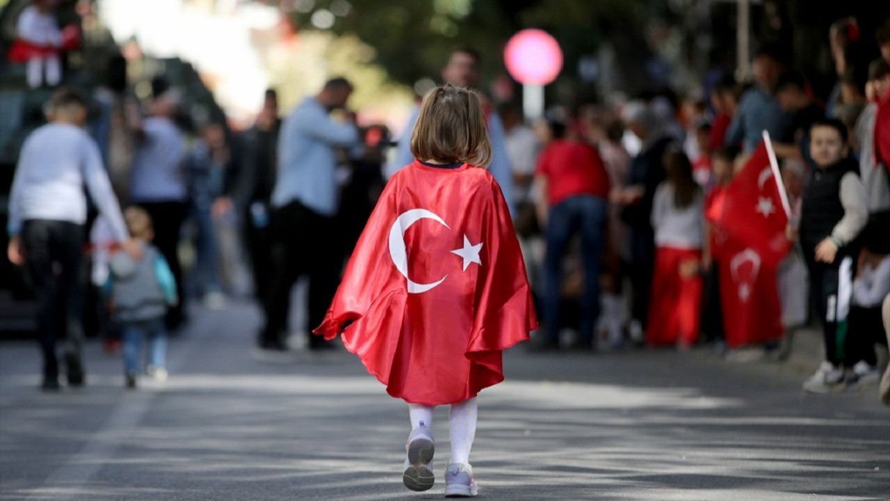 28 Ekim yarım gün mü? 2025 Resmi Tatil Takvimi