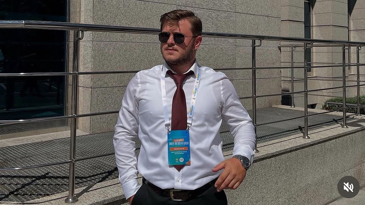 AK Parti Gençlik Kolları İlçe Başkanı Eren Tunçel hayatını kaybetti