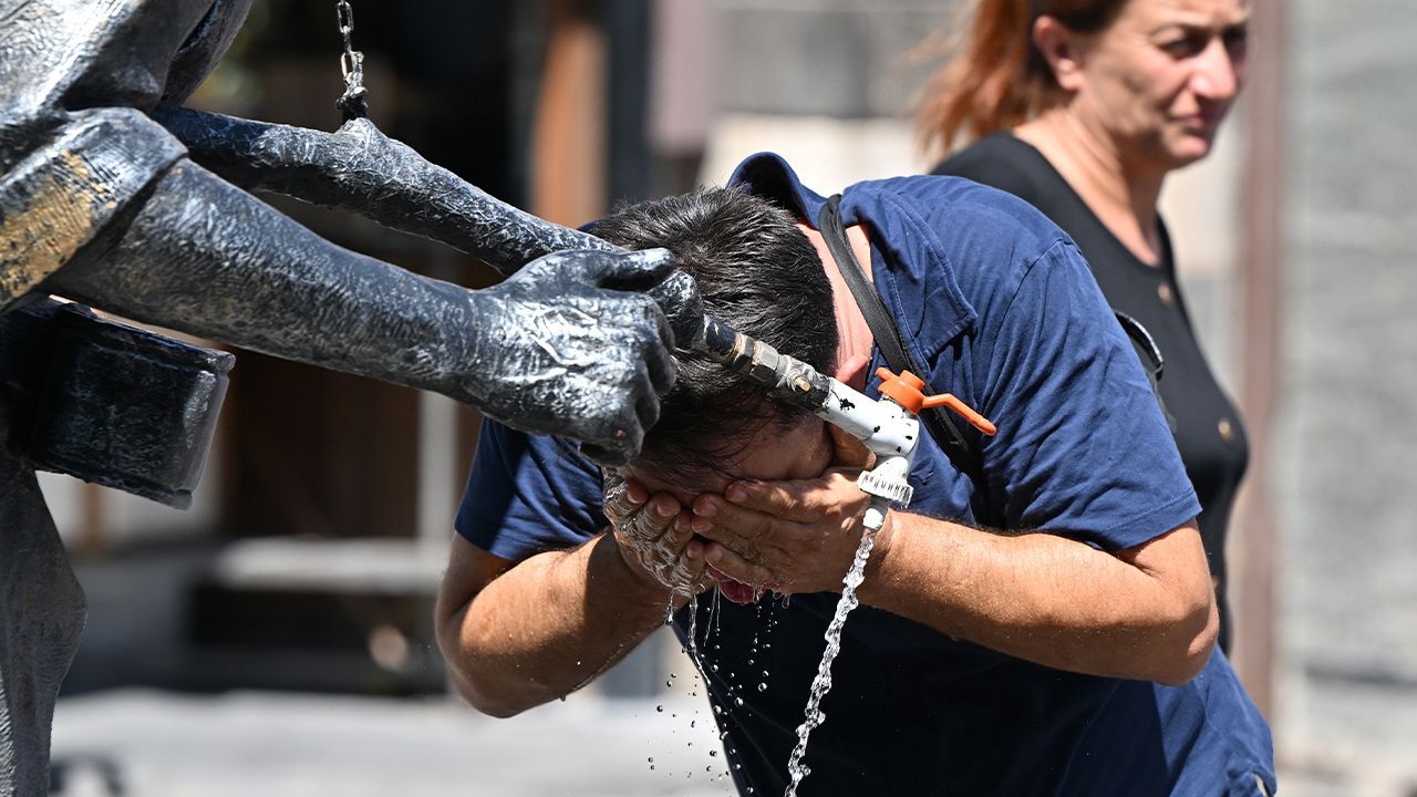 Terleten havalar sona eriyor! Sıcaklıklar normale dönecek, tarih belli oldu