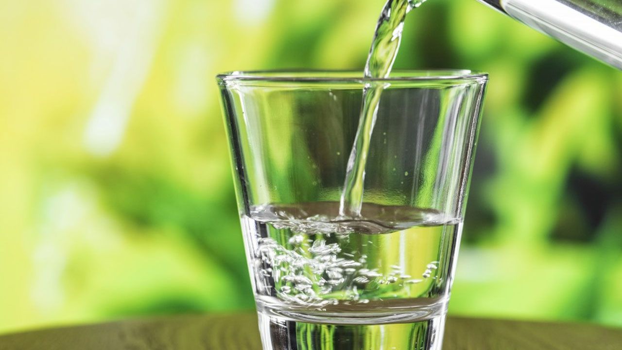 Uzmanı uyarıyor: Yeterince su içmiyorsanız daha stresli olabilirsiniz