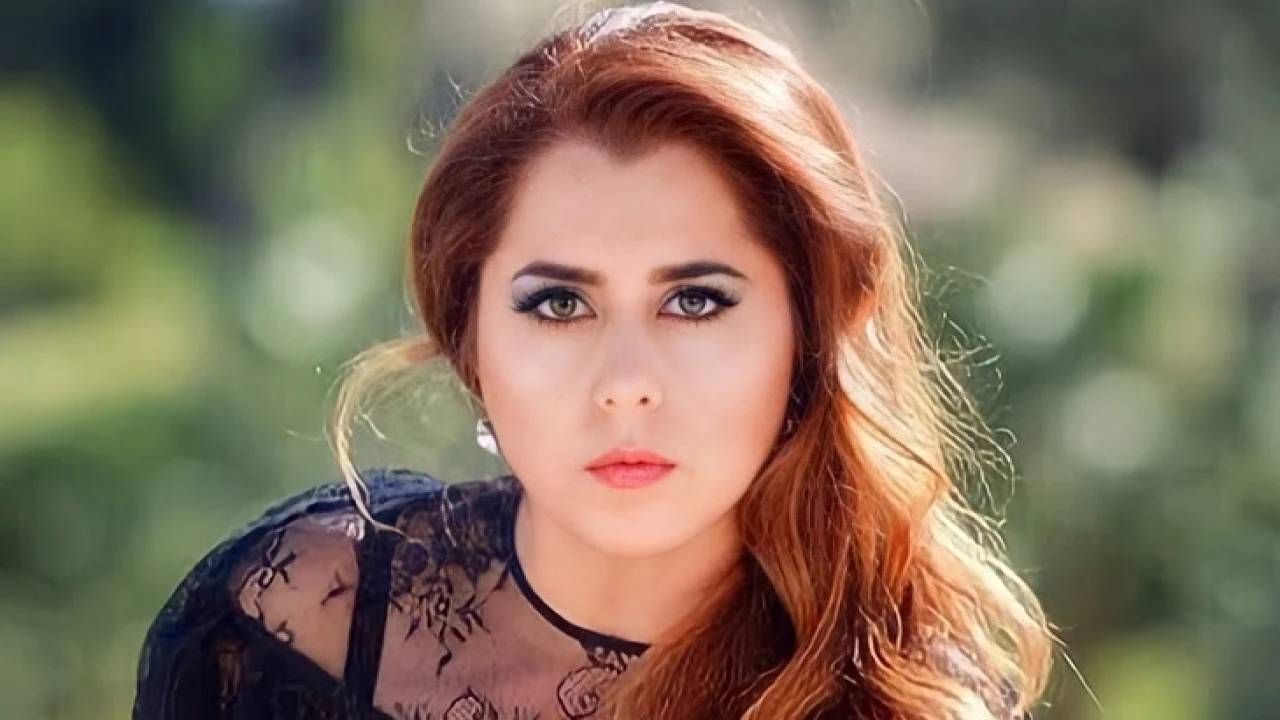 İsviçre'ye yerleşip köy hayatı yaşıyordu! Seher Dilovan kızını ilk defa paylaştı: 