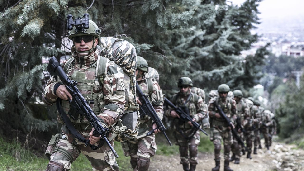 TSK, Suriye için harekete geçiyor! Askerlere komando eğitim verilecek