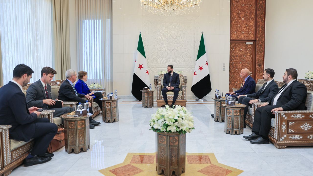 Suriye lideri Şara, Tom Barrack ve ABD heyetini Şam'da kabul etti