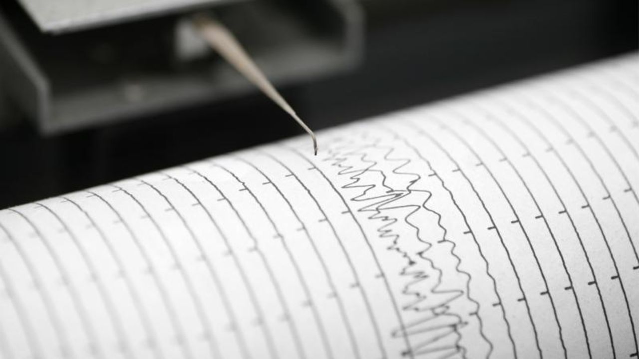 Az önce deprem nerede oldu? Son dakika depremler listesi açıklandı