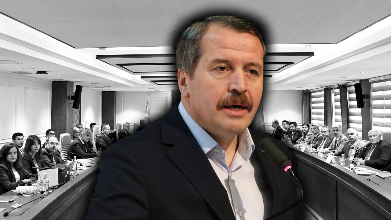 Memurlar masadan kalktı! Memur-Sen