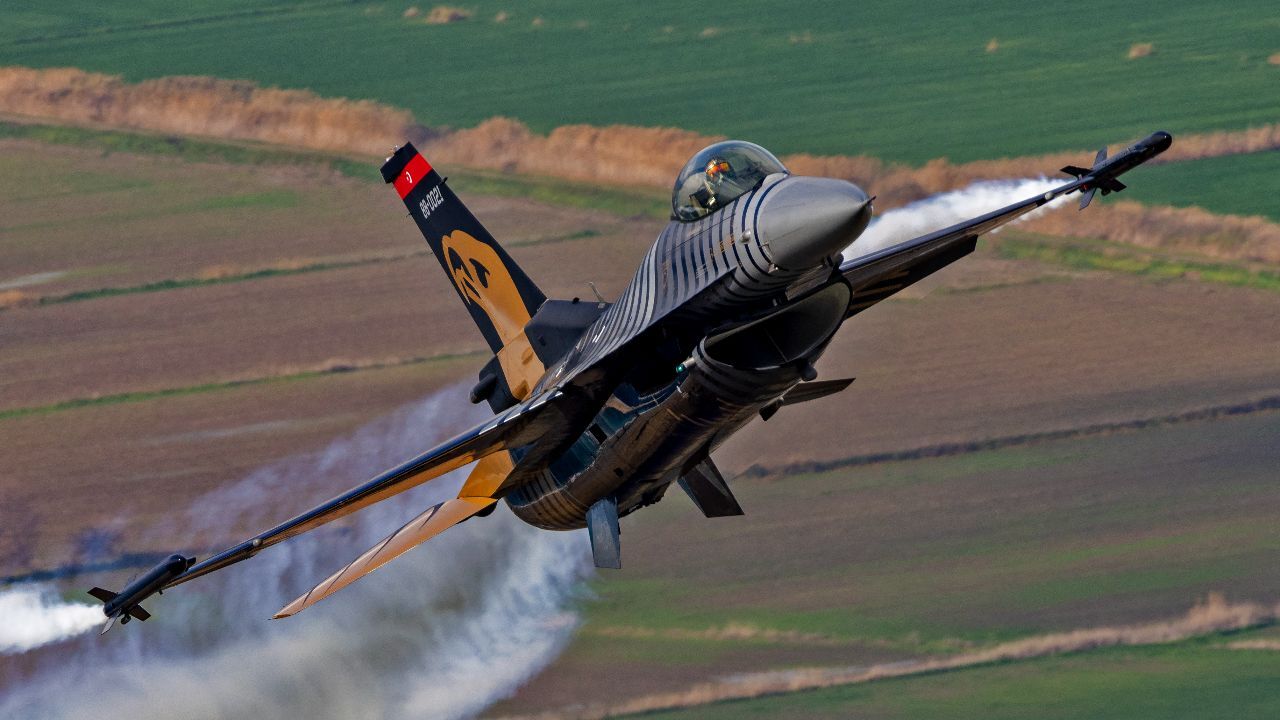 SOLOTÜRK Manisa gösteri uçuşu ne zaman saat kaçta?