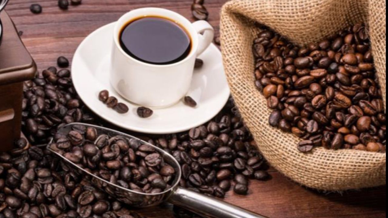 Kahve sevenler dikkat! Eğer hasta ve ilaç içiyorsanız...