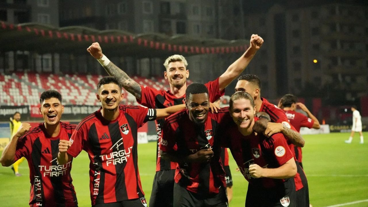 Şifresiz canlı yayınlanacak! Van Spor FK - Bandırmaspor maçı hangi kanalda, ne zaman?