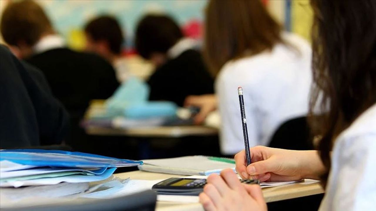 1 Eylül Pazartesi günü okul var mı? 2025-2026 MEB takvimi