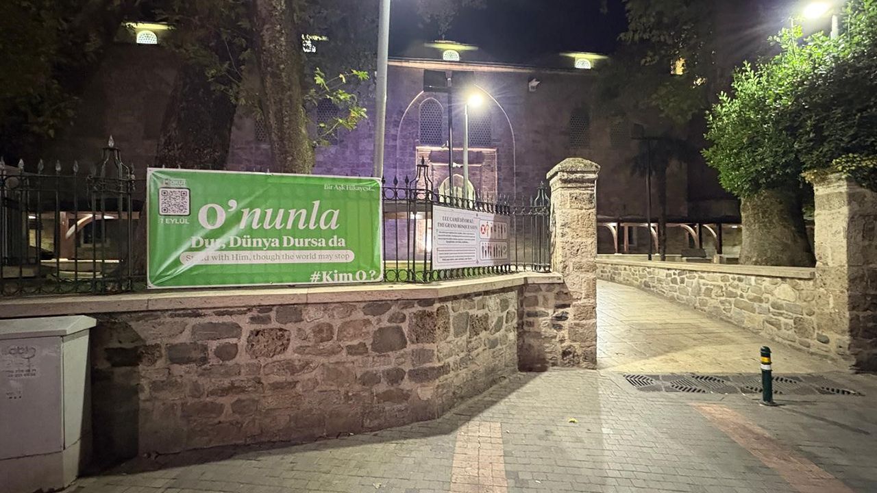 Bursa'daki 'Kim O?' afişinin sırrı çözüldü! Sanılandan farklı çıktı