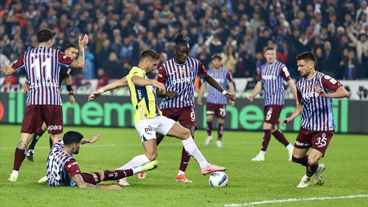 Fenerbahçe-Trabzonspor derbisinin tarihi belli oldu: Süper Lig 5. ve 6. hafta takvimi açıklandı