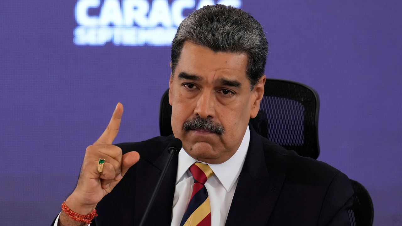 Venezuele lideri Maduro: Son 100 yılın en büyük tehdidiyle karşı karşıyayız