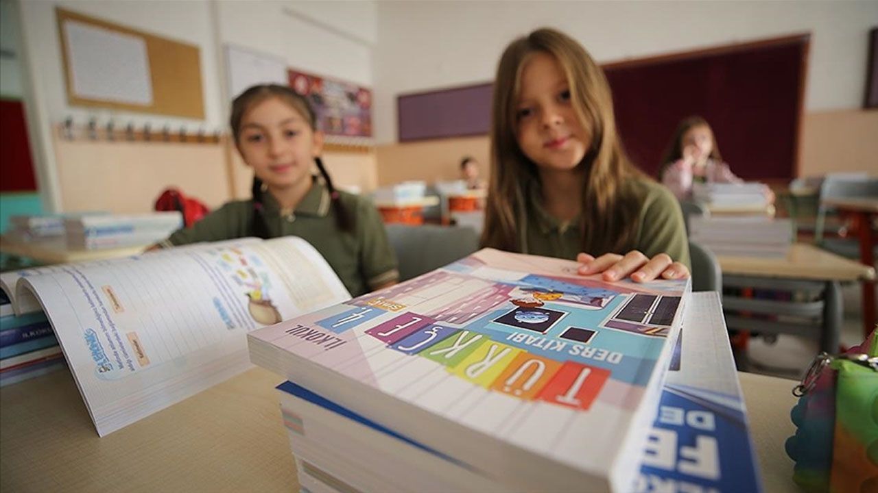 Okullarda ilk ders saat kaçta? İstanbul için son dakika kararı! görseli