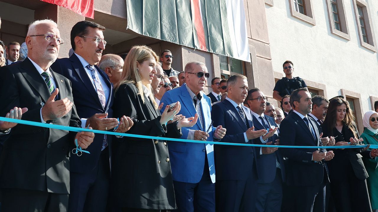 Cumhurbaşkanı Erdoğan, Malatya'da! Valilik binasının açılışı yapıldı