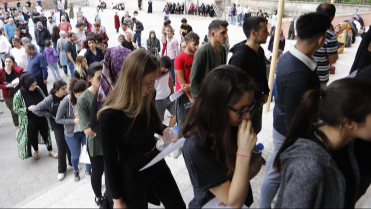 KPSS saat kaçta başlıyor kaçta bitiyor, kaç dakika sürüyor? 2025 KPSS sınav süresi