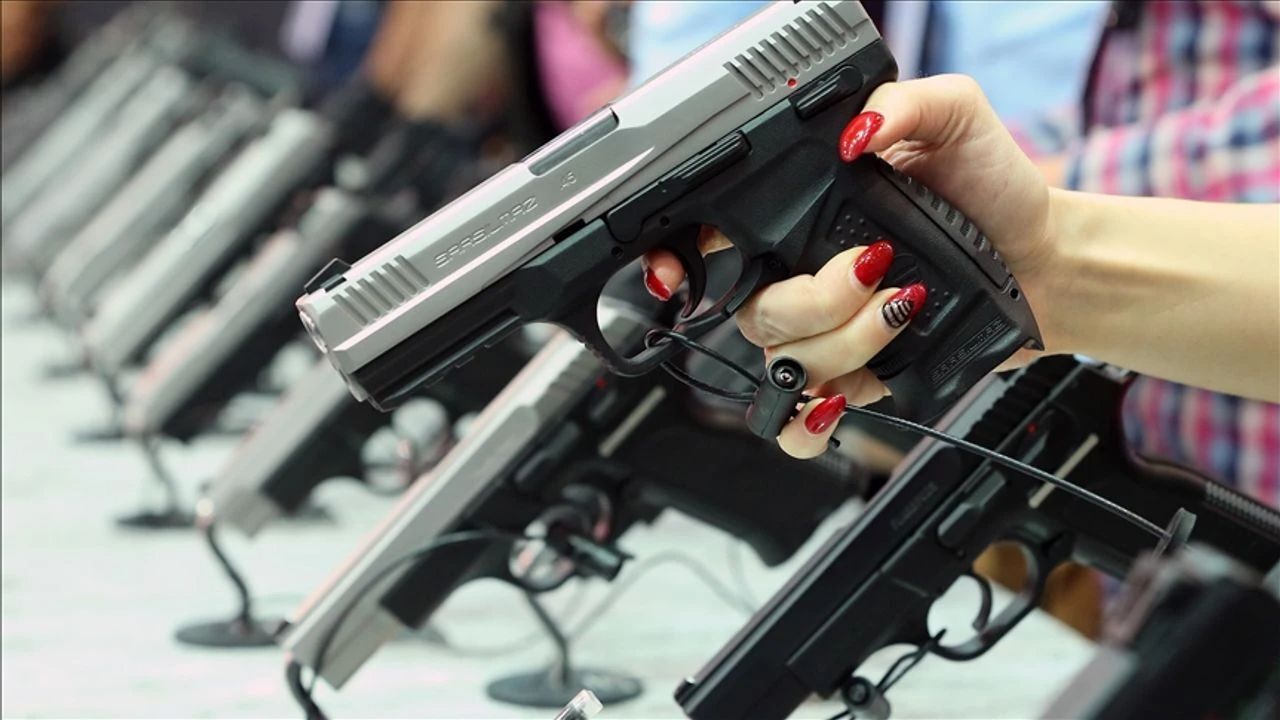 Silah taşıma ve bulundurma ruhsat harçlarına zam! Fiyat 2 katına çıktı