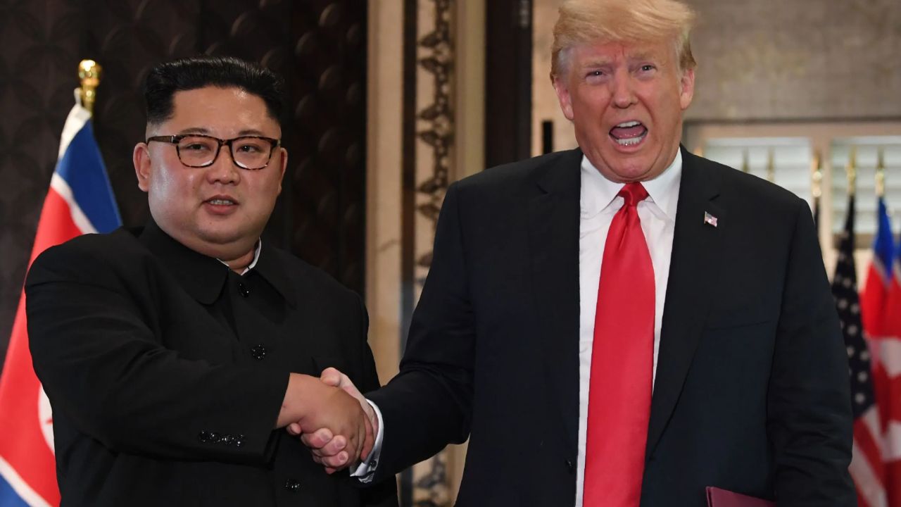 Dünya nefesini tuttu! Trump–Kim Jong Un bir araya geliyor görseli