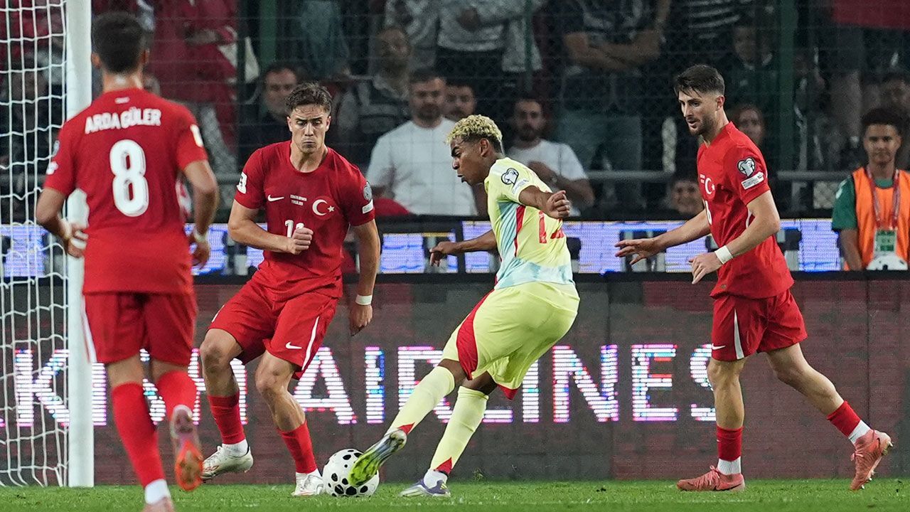 A Milli Takım'da 6-0'lık bozgunun altı acı gerçeği: Montella seyretti, Uğurcan Çakır çaresiz kaldı