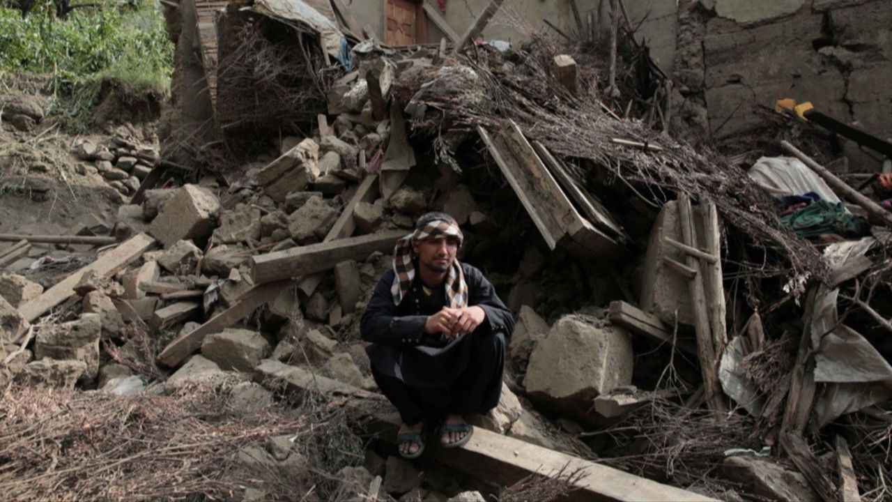 Deprem korkusu göçe zorladı! Köylerini terk edip güvenli bölgelere sığınıyorlar