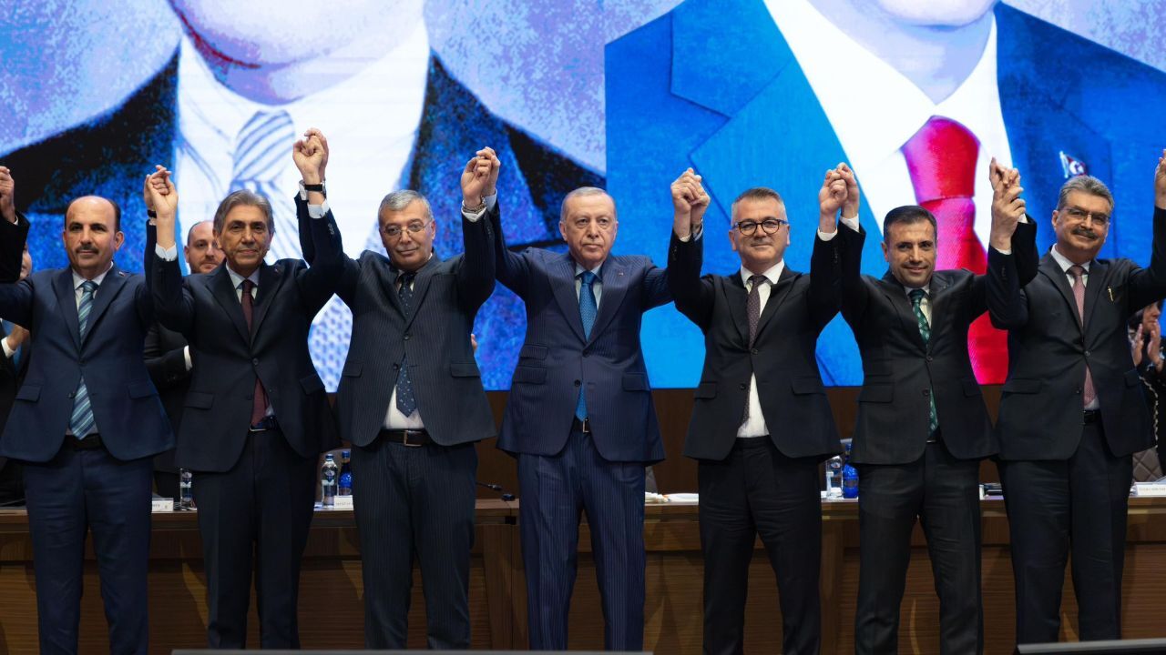 2 belediye daha AK Parti