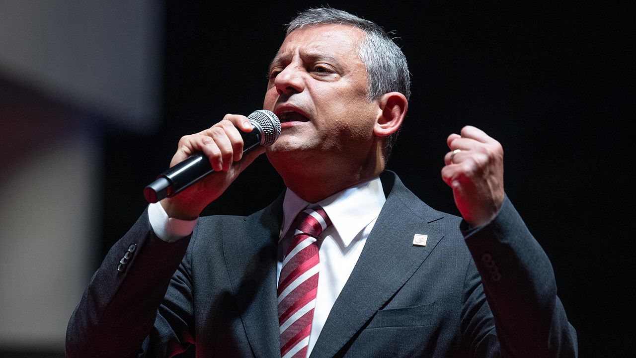 Özgür Özel'in sokak çağrısına AK Parti'den tepki: Suçlayan da suçlu da CHP'li