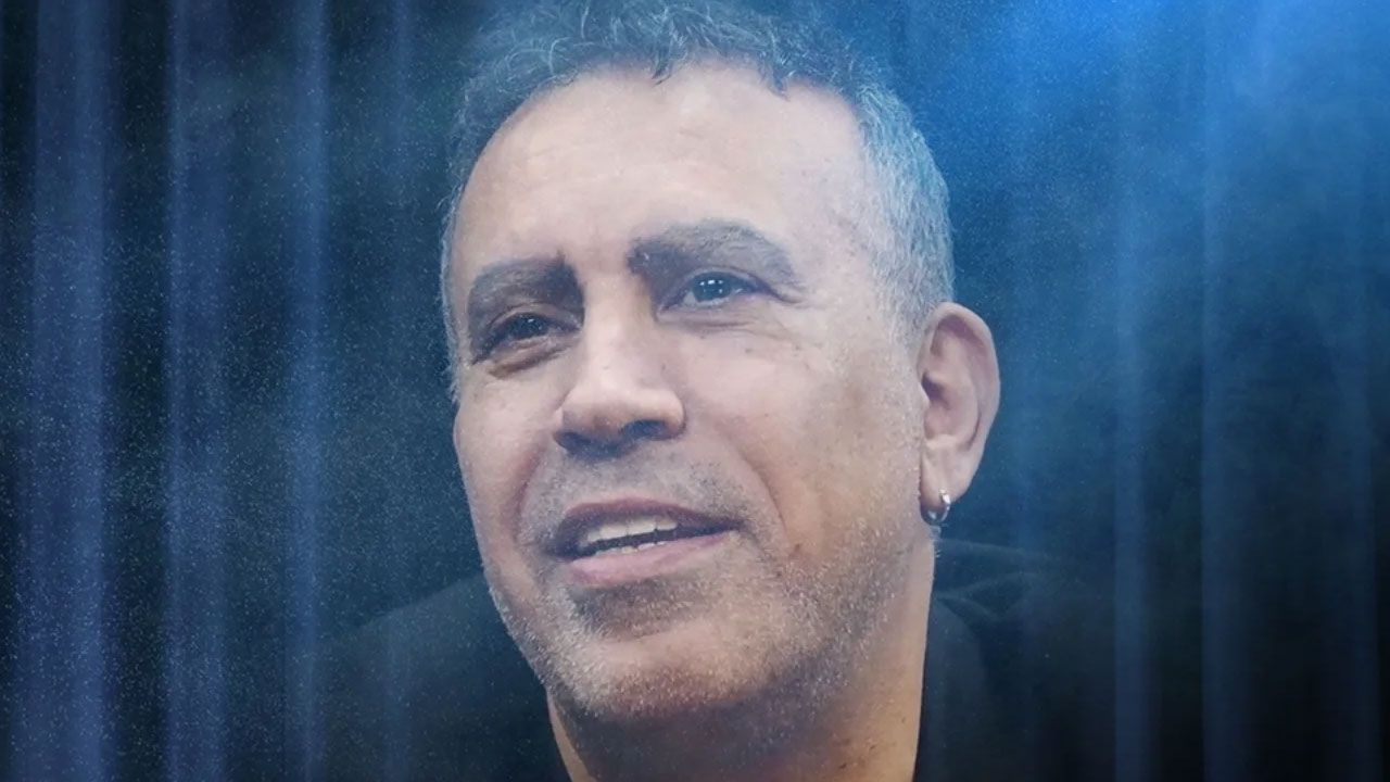 Haluk Levent’ten üzen haber! Hastaneye kaldırıldı