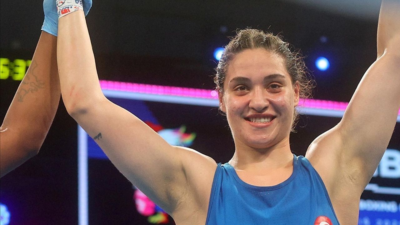 Milli boksör Büşra Işıldar dünya ikincisi oldu
