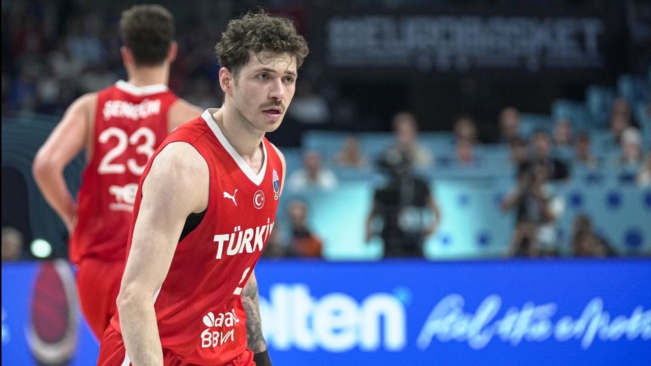 Şehmus Hazer nereli, evli mi? İşte basketbol kariyeri ve oynadığı takımlar!